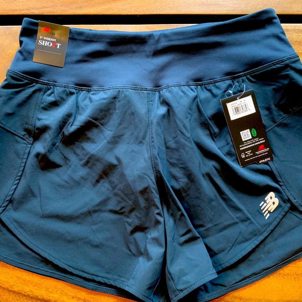 New Balance Impact Run Shorts Size M NWT